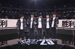 LPL上演绝望一幕！解说现场痛哭，二路哀聲(shēng)一片，真正的末日来了