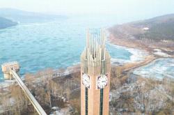 【基层动态】二中英才(cái)献礼赛事，以冰(bīng)壶为笔礼赞家乡！