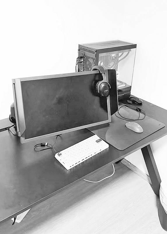 住客搬空民宿2.7万元全套电竞设备