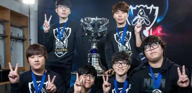 LPL成最大的笑话，LPL最奇葩的战队诞生，世界第一打野要加盟LPL